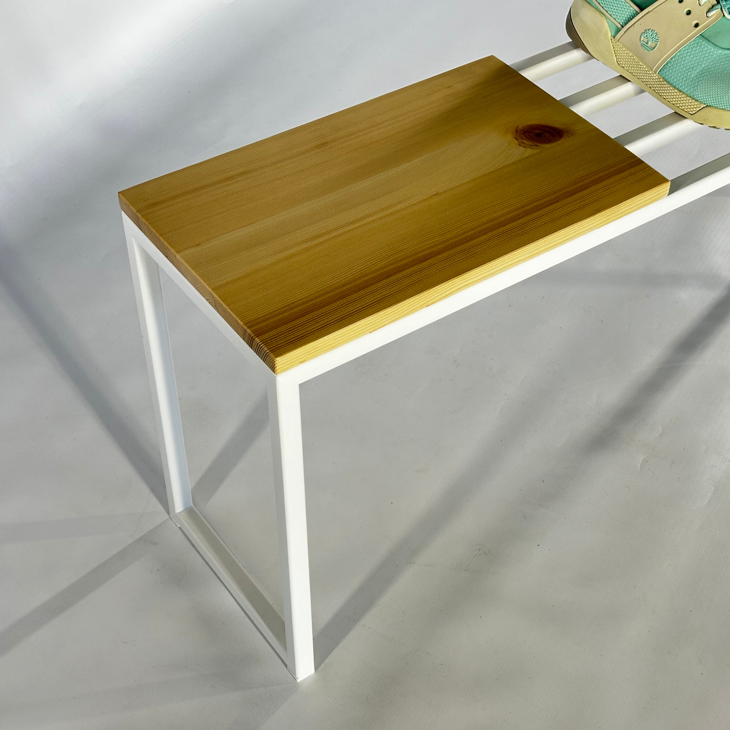 Shoe Stand - BOOT WHITE